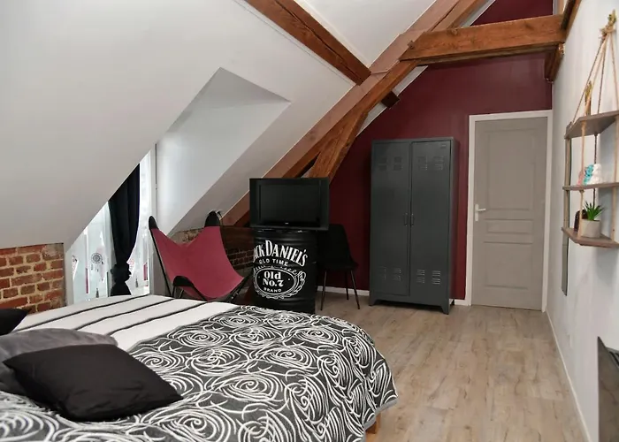 Les Colombines Couette-café 3*