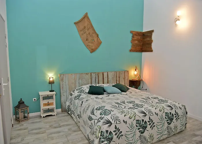 Les Colombines Couette-café Hombleux